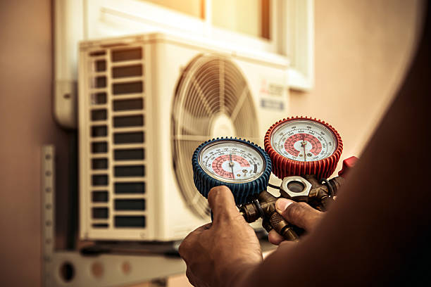 Professional Hvac Installation technician working in Westlake, TX